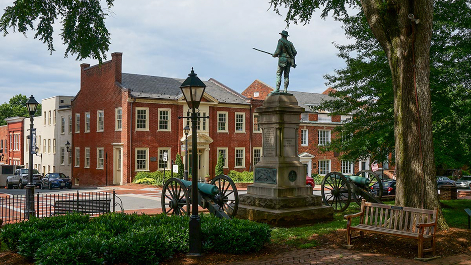 Online Courses in Charlottesville, VA